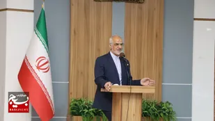 رسانه طراز انقلاب اسلامی یعنی نقد منصفانه، اطلاع رسانی شفاف و صادقانه