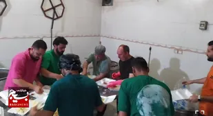 طبخ 1110 طعام غدیری در روستای بیدگنه شهرستان ملارد /فیلم