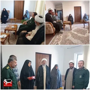 تجلیل فرمانده سپاه نکا از نفراول مسابقات قرآنی کشوری رشته حفظ کل قرآن کریم در سی امین دوره مسابقات بسیج کشور