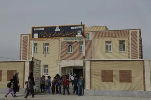221 مدرسه برکت به دانش&zwnj;آموزان خوزستانی هدیه شده است