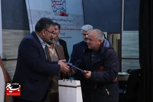 قلم یک اسلحه است که باید در دست افراد صالح باشد