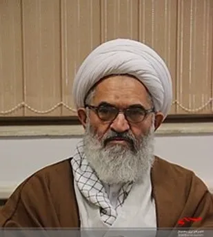 بسیجی دشمن شناس و وظیفه شناس است
