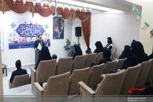 تجلیل از بانوان مدافع سلامت در ملایر