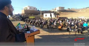 شهدا با الهام از مکتب عاشورا از جان و مال خود گذشتند