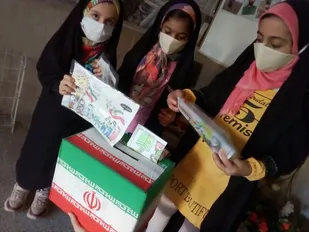 غرفه نقاشی و اخذ رأی برای نونهالان در میبد