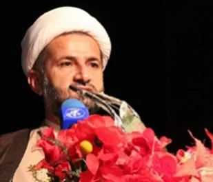 شهید آوینی الگو و شاخصۀ هنرمند متعهد و انقلابی است