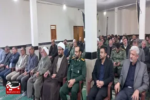 دیدار بسیجیان و کارکنان سپاه ناحیه تویسرکان با امام جمعه شهرستان