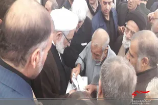حضور دادستان کل کشور در بین مردم نهاوند و بررسی مشکلات آنها