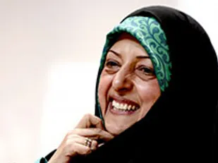مردم تهران اسیر آلودگی هوا؛ "ابتکار" درگیر انتقاد از شورای نگهبان در گفت&zwnj;وگو با روزنامه انگلیسی!