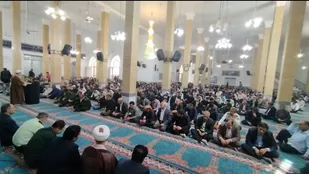 بزرگداشت شهادت آیت الله رئیسی و همراهان  و عزاداری در کوهدشت با حضور مردم و مسئولان