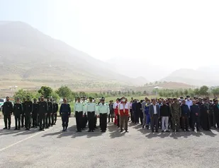 برگزاری صبحگاه مشترک نیروهای مسلح در اردل
