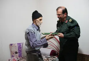 نفس گرم جانبازان سپاه را بیمه می کند
