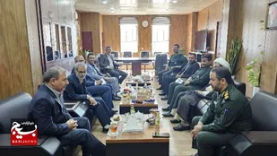 دیدار جمعی از مسئولان شهرستان عسلویه با سپاه ناحیه عسلویه