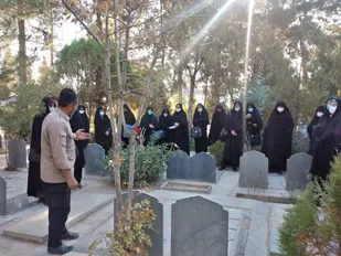 برنامه "روایتگر عشق" در نجف آباد برگزار شد