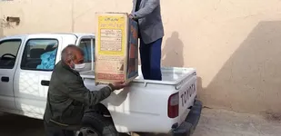 توزیع وسایل گرمایشی در بین سیل&zwnj;زدگان روستای فیروزآباد