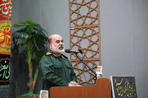 نشست بصیرتی با حضور فرمانده نیروی زمینی سپاه پاسداران انقلاب اسلامی در سردشت برگزار شد