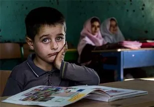 شهریه بالای مدارس کودکان واجب التعلیم را مجبور به ترک تحصیل کرده است