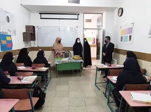 بازدید فرماندار پیشوا از روند آموزش حضوری مدارس غیردولتی