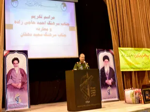 امروز دشمن با ایجاد آسیب&zwnj;های مختلف سعی دارد نسل جوان را از انقلاب جداکند