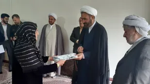 از خانواده های معظم شهدا در پاوه تجلیل شد