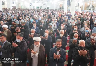 رجز خوانی عاشقانه عکس&zwnj;ها از شکوه نماز عید فطر مردم دیندار دامغان