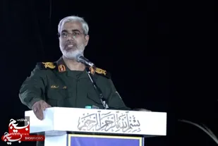 دفاع مقدس، استمرار عاشورا و تجلی جهاد تبیین در مسیر بصیرت&zwnj;افزایی نسل جوان است