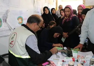 برپایی درمانگاه های تخصصی و بیماریابی در مناطق محروم و مرزی از سوی پزشکان بسیجی
