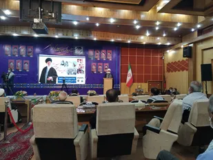 آغاز مراسم سخنرانی رهبر جهان اسلام  و تجلیل از پیشکسوتان دفاع مقدس