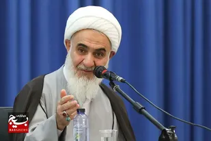 کسی که در ولایت خداست باید در این راه استقامت داشته باشد/ برای دعوت دیگران به مشارکت حداکثری بسیج شویم