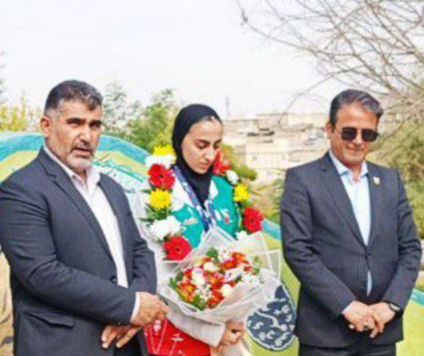 بانوی ورزشکار لرستانی: مدال جهانی‌ام را به تمام دختران سرزمینم تقدیم می‌کنم / افتخارآفرینی در میادین بین‌المللی با نام و یاد سفیر عفاف و حجاب