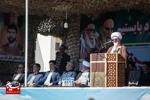 امام جمعه شاهرود: مکتبی و مردمی بودن امتیاز ویژه ارتش است