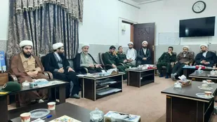 دیدار فرمانده و مسئول نمایندگی ولی فقیه در سپاه دزفول با امام جمعه به مناسبت سالروز تأسیس سپاه و هفته عقیدتی سیاسی