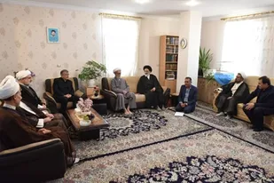 جانفشانی های شهدا و ایثارگران در ثبات و قدرت کشور مؤثر است