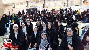 نخستین گردهمایی دختران روح الله در دیر برگزار شد