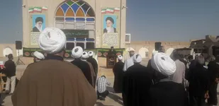 تجمع یزدی&zwnj;ها در پی اهانت به پیامبر اکرم (ص)