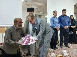مسئولان شهرستان دیر با ۲ جانباز دفاع مقدس دیدار کردند
