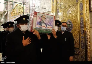 طواف پیکر دانشمند هسته&zwnj;ای در حرم رضوی