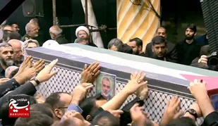 اقامه نماز بر پیکر شهید هنیه توسط رهبر انقلاب اسلامی