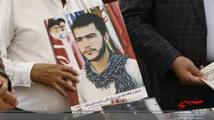 رونمایی از اپلیکیشن گام دوم انقلاب و تمثال شهید رهنما در فلاورجان