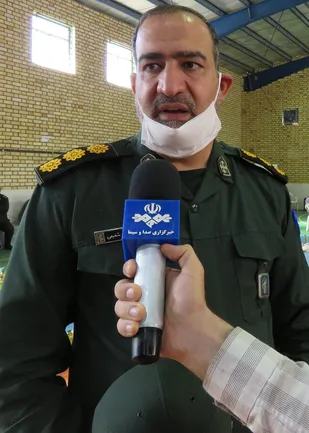 توزیع ۲۴۰۰ بسته معیشتی و ۲۰ رأس گوسفند بین نیازمندان شهرستان برخوار در مرحله دوم کمک مومنانه