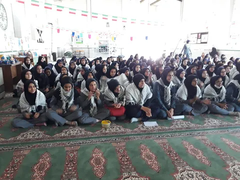 برگزاری جشن میلاد کوثر در مدرسه شهیدان شیخداد