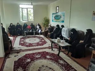 دیدار بانوان سجاسی با امام جمعه این شهرستان به مناسبت هفته عفاف و حجاب