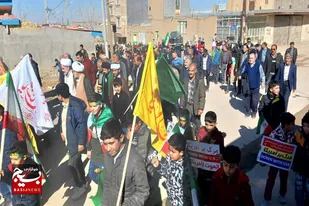 حضور مردم انقلابی و ولایتمدار شهر شاهنجرین در راهپیمایی ۲۲ بهمن