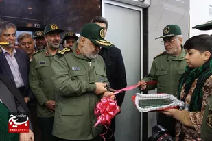 بزرگ&zwnj;ترین استخر چندمنظوره قهرمانی غرب کشور در اراک به بهره&zwnj;برداری رسید