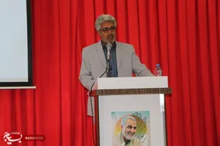 فرماندار شهرستان درمیان درخواست کرد:
امسال مقابله با زنگ زرشک زودتر آغاز شود