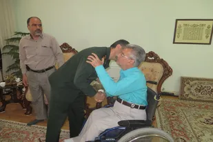 دیدار جمعی از پایوران سپاه ملایر با جانبازان