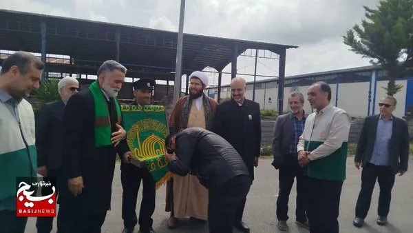 کاروان &laquo;زیرسایه خورشید &raquo;