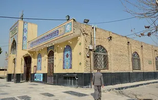 یادمان زکریا رازی در آستان مقدس امام زاده شعیب (ع) فیروزآباد نصب می شود