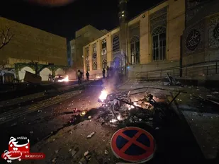 تخریب و آتش زدن مسجد جامع فاز ۴ مهرشهر، توسط اغتشاشگران