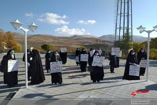 برگزاری تجمع محدود دانشجویان انقلابی نهاوند در محکومیت ترور شهید &laquo;فخری&zwnj;زاده&raquo;
